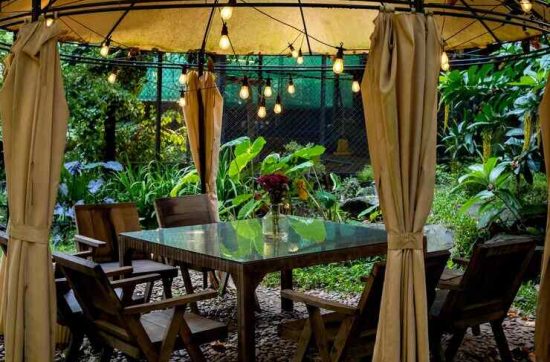 pergolas vs gazebos